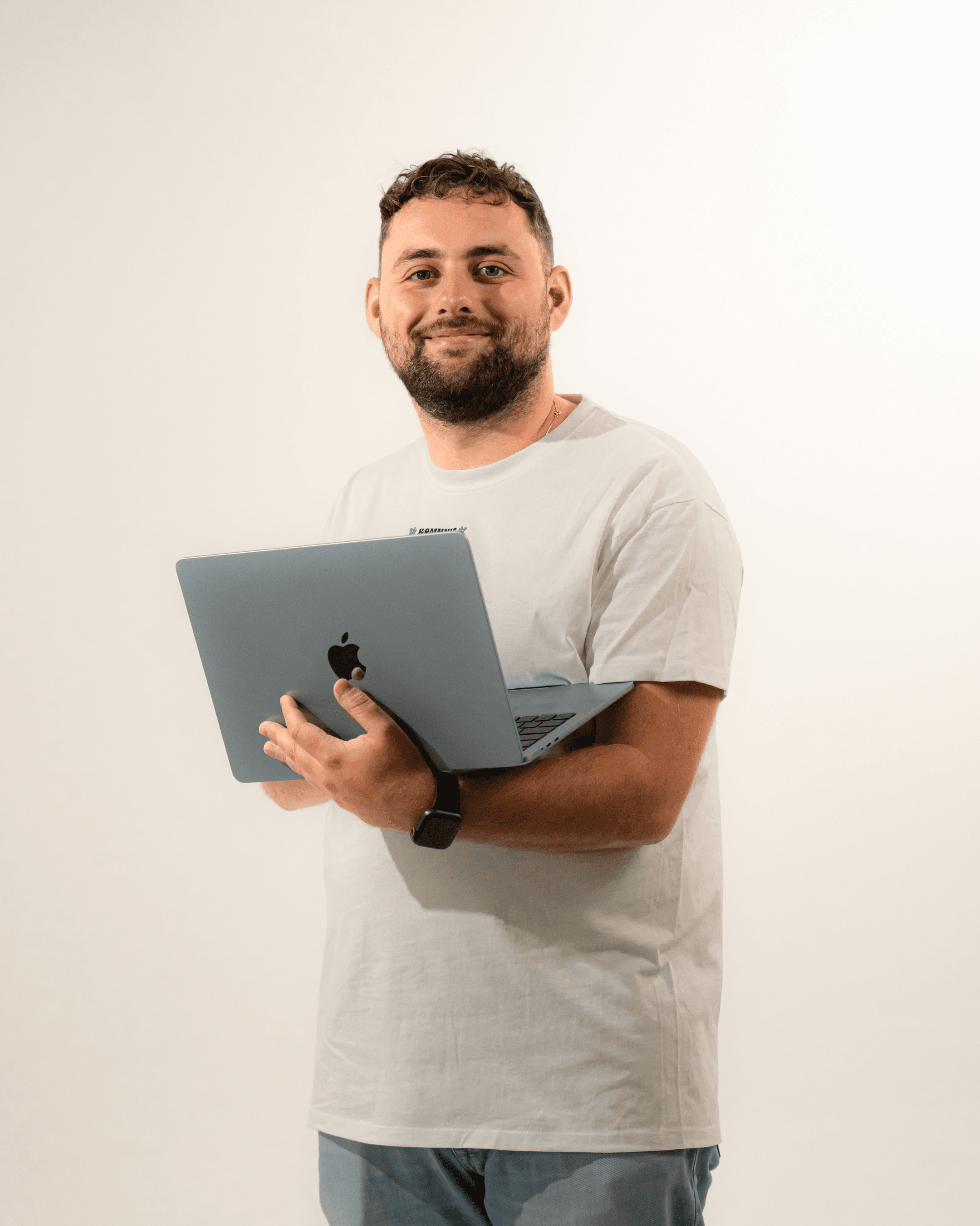 Alan développeur full-stack chez Komunic